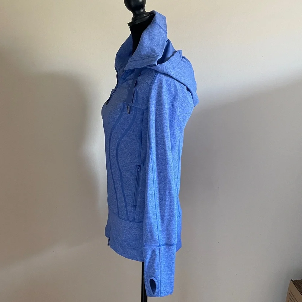 Lululemon Women's Scuba Hoodie - Picture 6 of 9